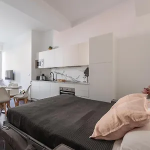 Apartment We - Bandello House, Corso Magenta, Milan